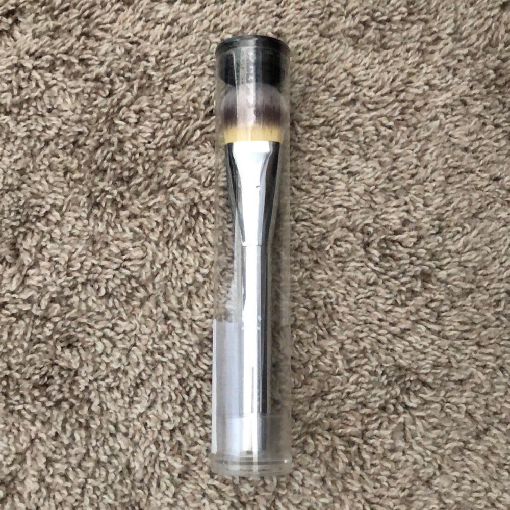 Cosmetics foundation brush